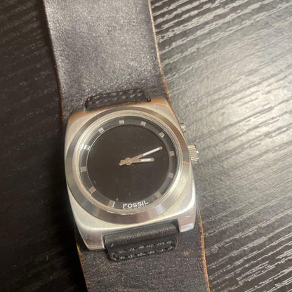 FOSSIL Leather Band Series Men's Watch — Japanese