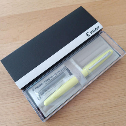 Pilot Kakuna Fountain Pen in Limited Energy Yellow with fine point nib, new and unused