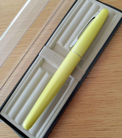 Pilot Kakuna Fountain Pen in Limited Energy Yellow with fine point nib, new and unused