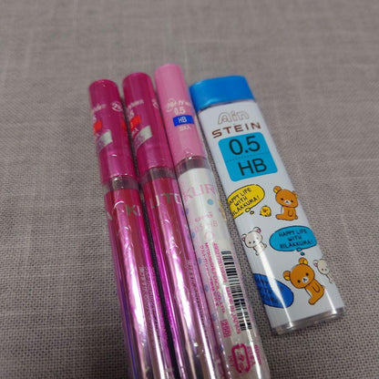 PILOT 4+1 LIGHT mechanical pencil set with 2 pencils, 4 refills, and 1 Sarasa Clip 0.4 featuring black, red, and blue colors