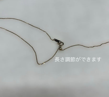 Agete necklace featuring a shell mark charm on a 41 cm chain displayed on white background