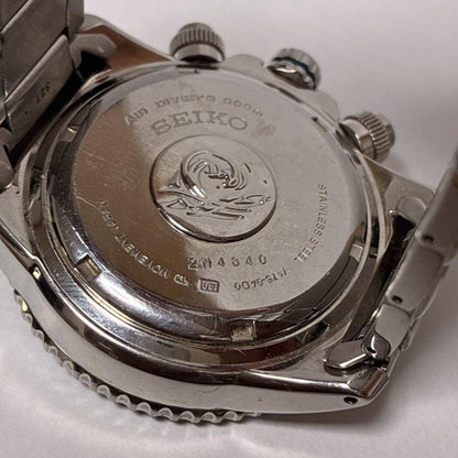 SEIKO V175-0AD0 Quartz Men's Watch — Japanese