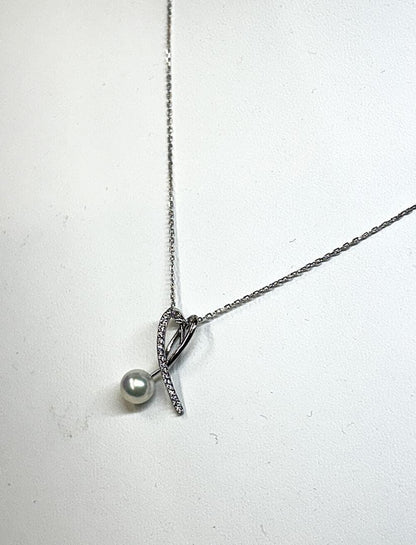 Akoya pearl silver pendant with 5.8mm white green pearl, 18 zircon stones, on a 40cm silver 925 chain
