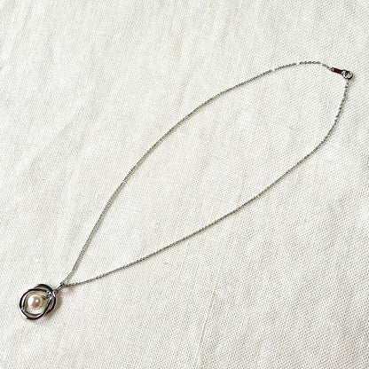 Unoptional Dinos Akoya pearl necklace pendant with 8mm pearl and 17x29mm silver pendant on 43cm chain