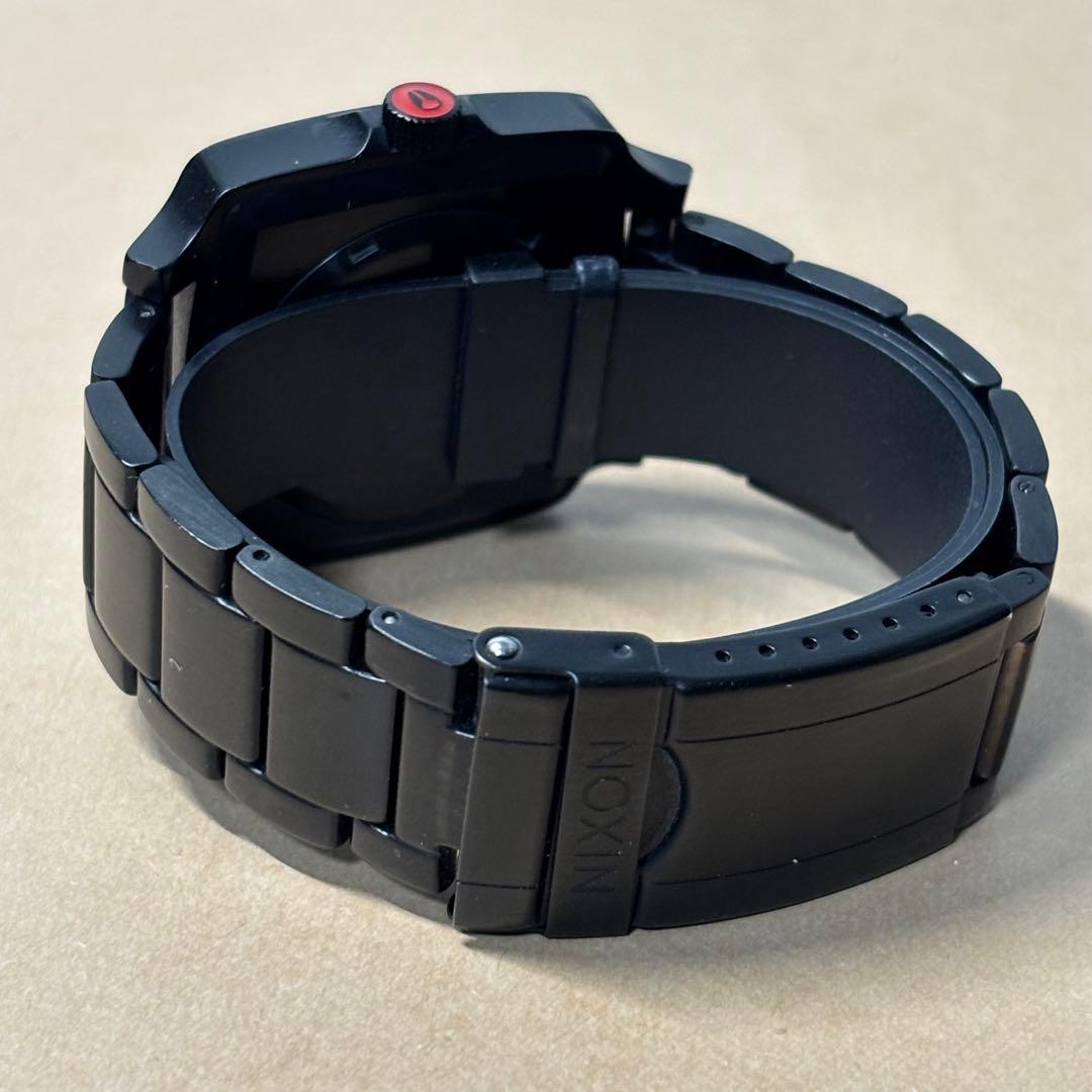 NIXON THE CRUISER Analog Men's Watch — Japanese