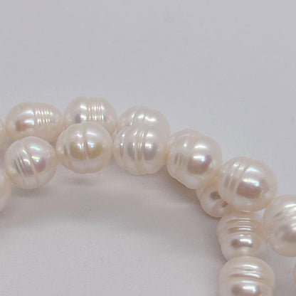 South Sea White Pinctada Pearl Necklace 41cm with 9-11mm round pearls and silver clasp