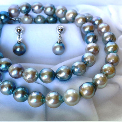 Akoya pearl necklace with silver gray bluish tint semi-round pearls measuring 7.5 to 8 millimeters on a 41.5 cm chain