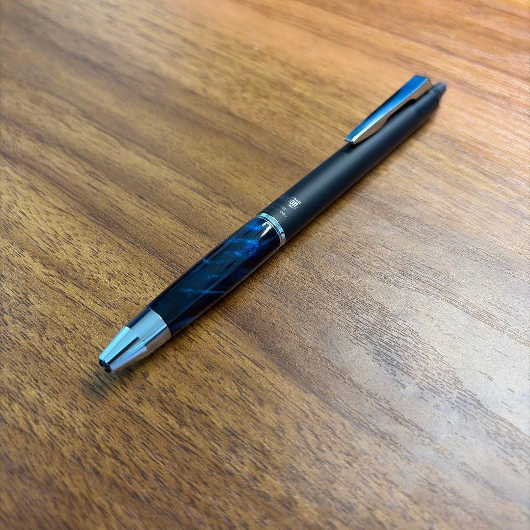 Pilot Frixion Zone Bull blue replacement ink cartridge with click mechanism and marble pattern grip