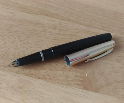 Vintage Pilot 14K Fountain Pen with gold nib made about 50 years ago