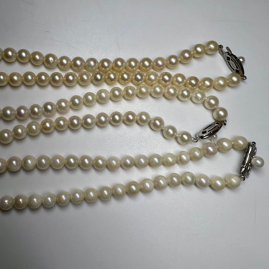 Three-strand Akoya pearl necklace with pearls measuring 6.8 to 6.9 cm in diameter