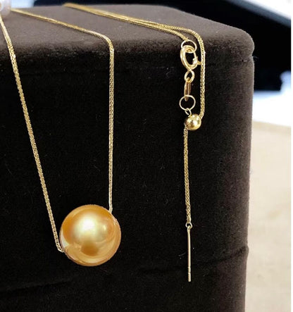 K18YG gold necklace featuring 9-10mm golden and 6-7mm Akoya pearls with 45cm chain