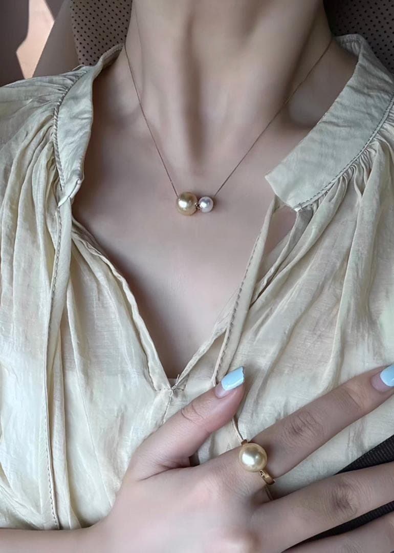 K18YG gold necklace featuring 9-10mm golden and 6-7mm Akoya pearls with 45cm chain