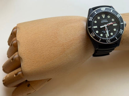 TIMEX Deep Water Diver 200m BBY132 Quartz Men's Watch — Japanese