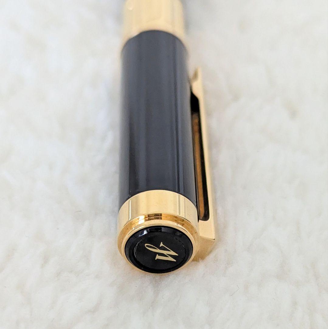 Waterman Perspective Black GT fountain pen with 23k gold plating, 13.5 cm length, shown on white background