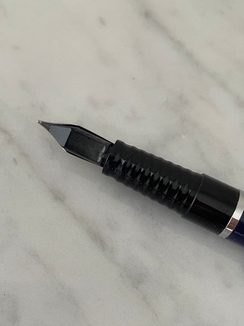 WATERMAN Loree Navy Lacquer fountain pen with stainless steel sider and sleek blue lacquer finish