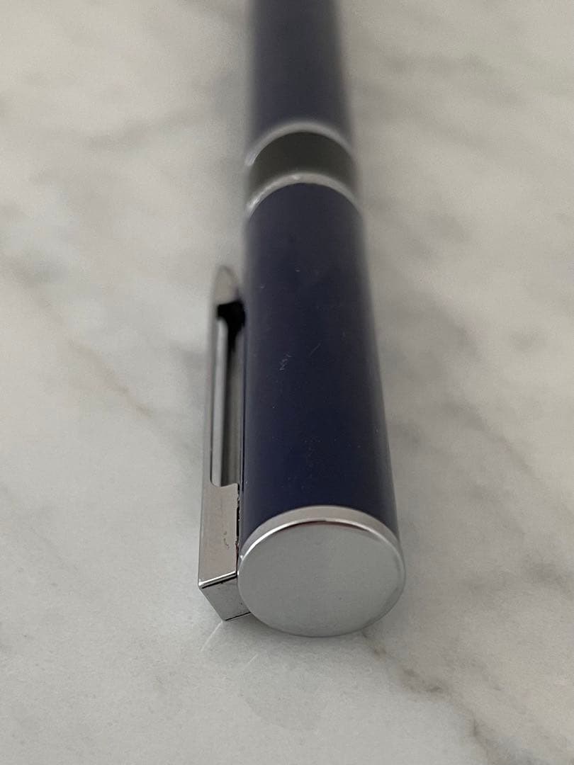 WATERMAN Loree Navy Lacquer fountain pen with stainless steel sider and sleek blue lacquer finish
