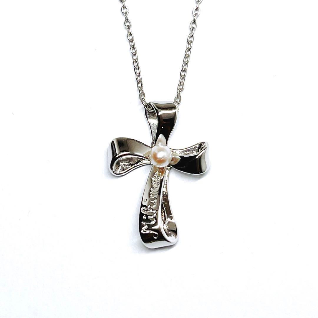 MIKIMOTO pearl necklace with 3.8mm pearls and silver cross ribbon on a 40cm chain