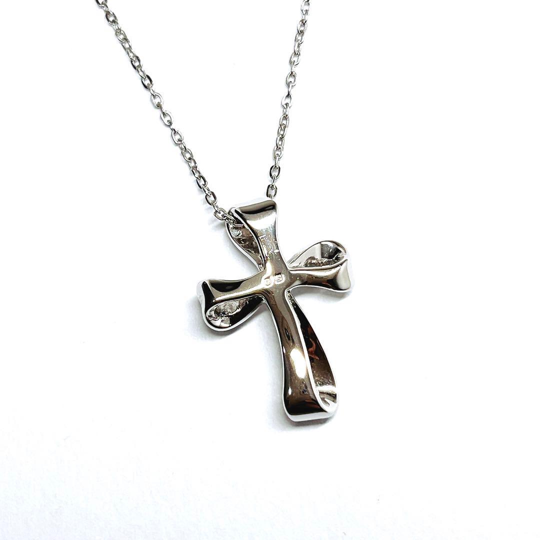 MIKIMOTO pearl necklace with 3.8mm pearls and silver cross ribbon on a 40cm chain