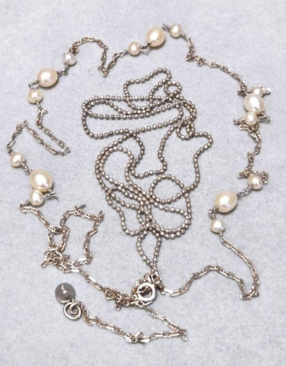 Agete pearl necklace featuring two silver925 strands with pearls, approximately 82 cm long