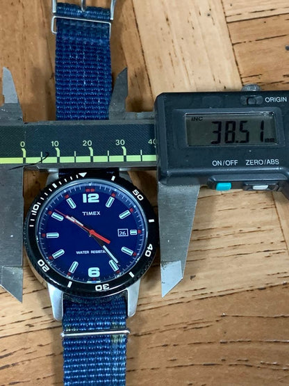 TIMEX T2N664 Quartz Men's Watch — Japanese