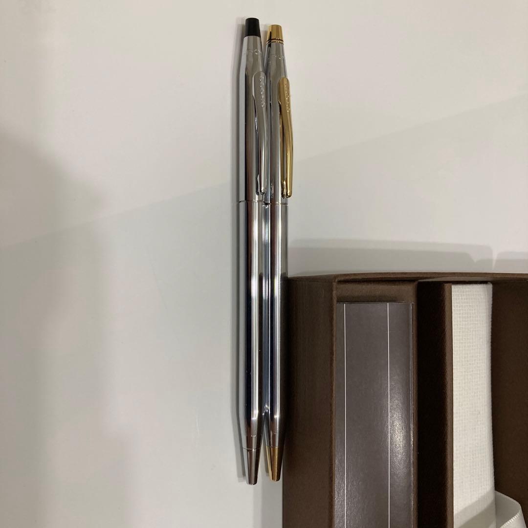 Kuro Twist Ballpoint Pen Classic Century set of 2 in gold and silver with included box