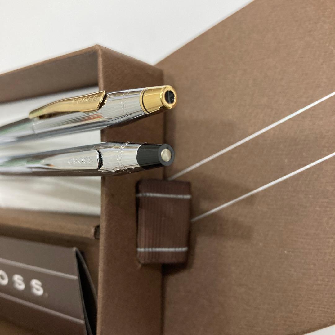 Kuro Twist Ballpoint Pen Classic Century set of 2 in gold and silver with included box
