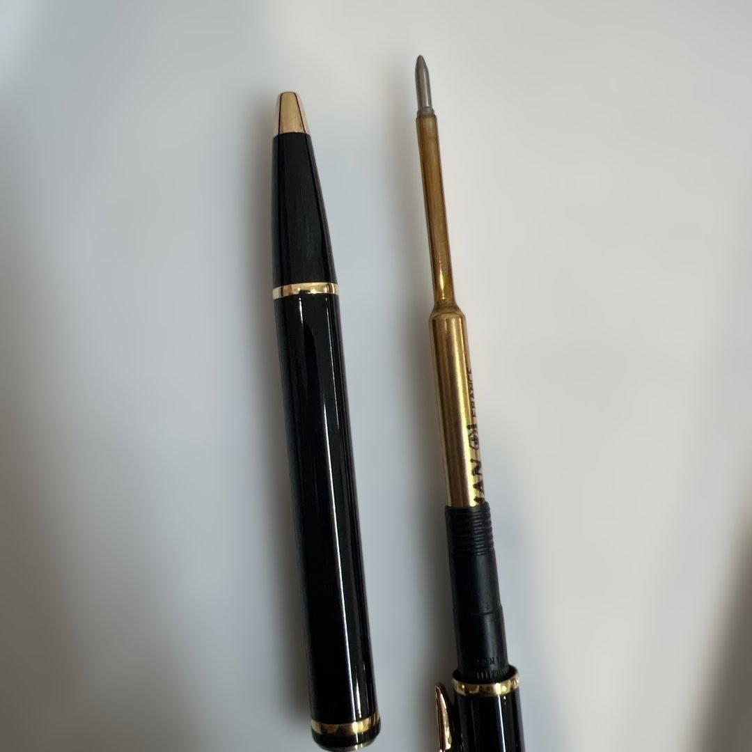 WATERMAN ballpoint pen with rotating mechanism and refillable ink shown on white background