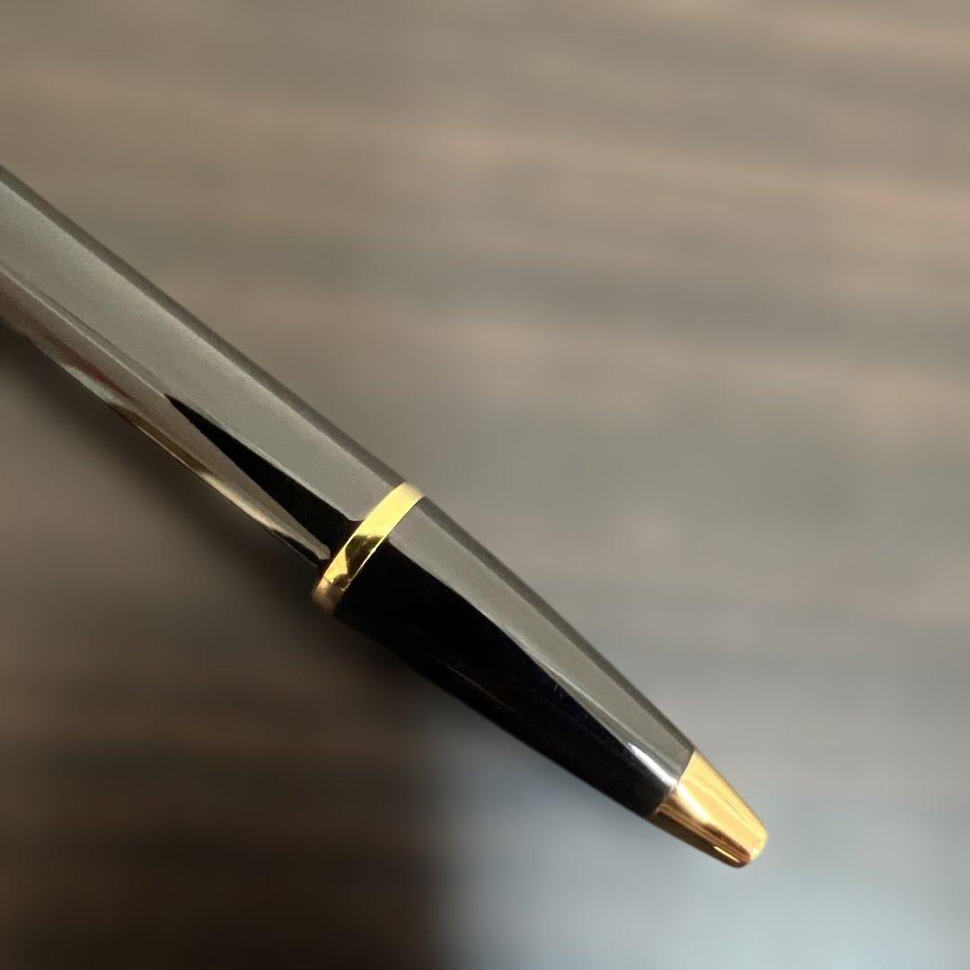 WATERMAN ballpoint pen with rotating mechanism and refillable ink shown on white background
