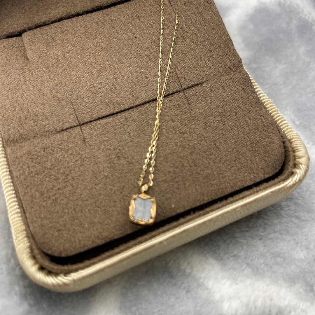 agete K5agate Chain K10 Necklace with blue lace agate and quartz in a moderate square shape inspired by Aurora light