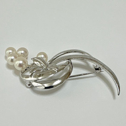 MIKIMOTO Akoya Pearl Pin Brooch SV featuring 5-6 mm pearls with silver main body measuring 2.8×5 cm