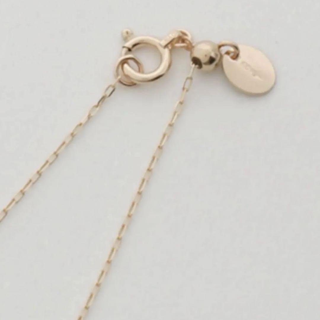 Agete necklace made of K10 gold with an adjustable 10.5 cm chain displayed on a white background