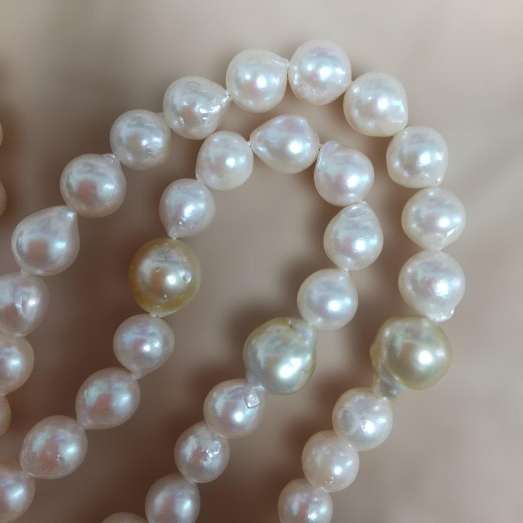 Aoyama Akoya 90cm long baroque pearl necklace with white and yellow pearls and silver clasp