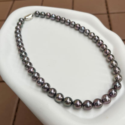 Akoya genuine pearl necklace with black pearls showing slight red hue, 9-9.5mm, 43cm length with case