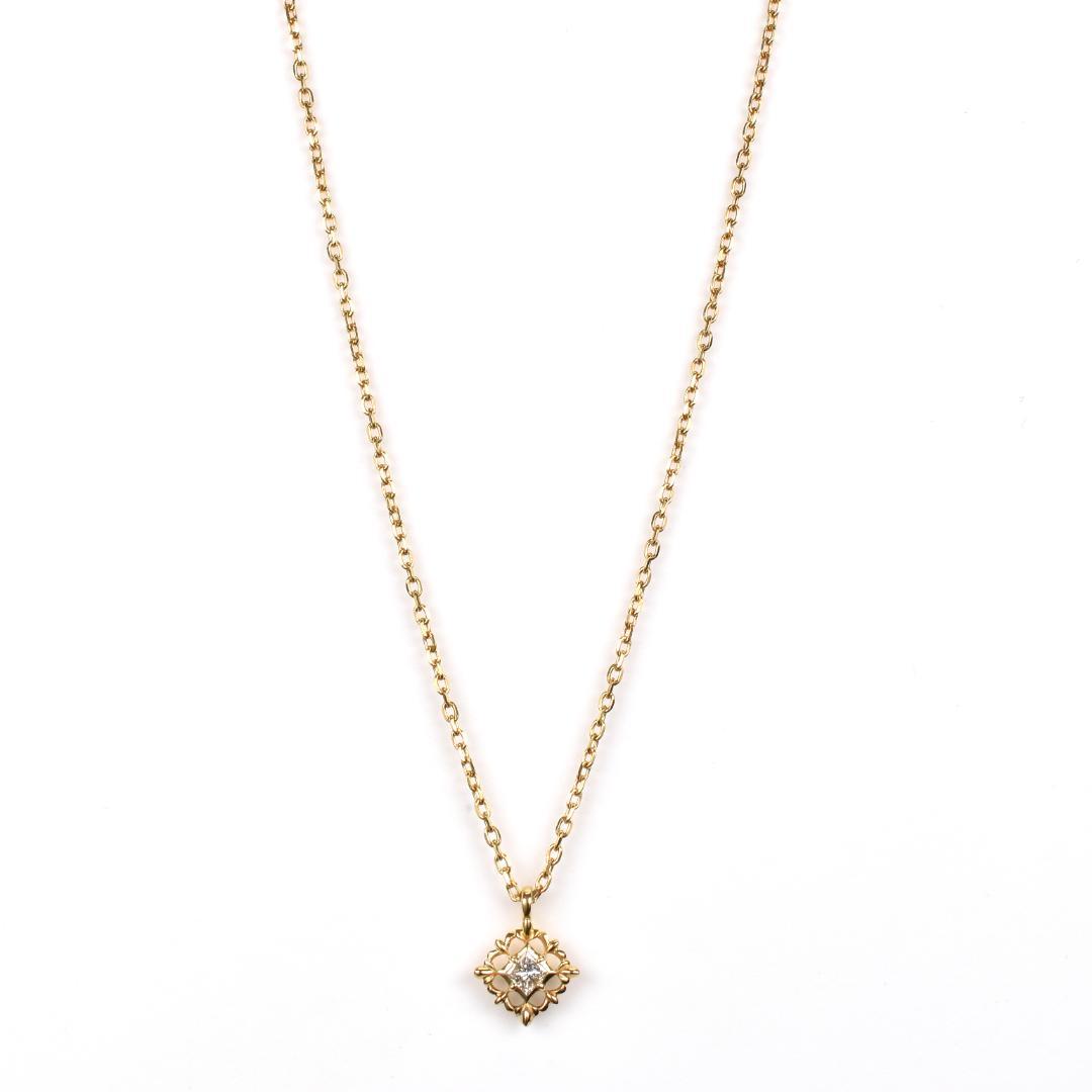 Agete Law yellow gold necklace with diamond, 40 cm length, adjustable chain, and 8.6 mm top