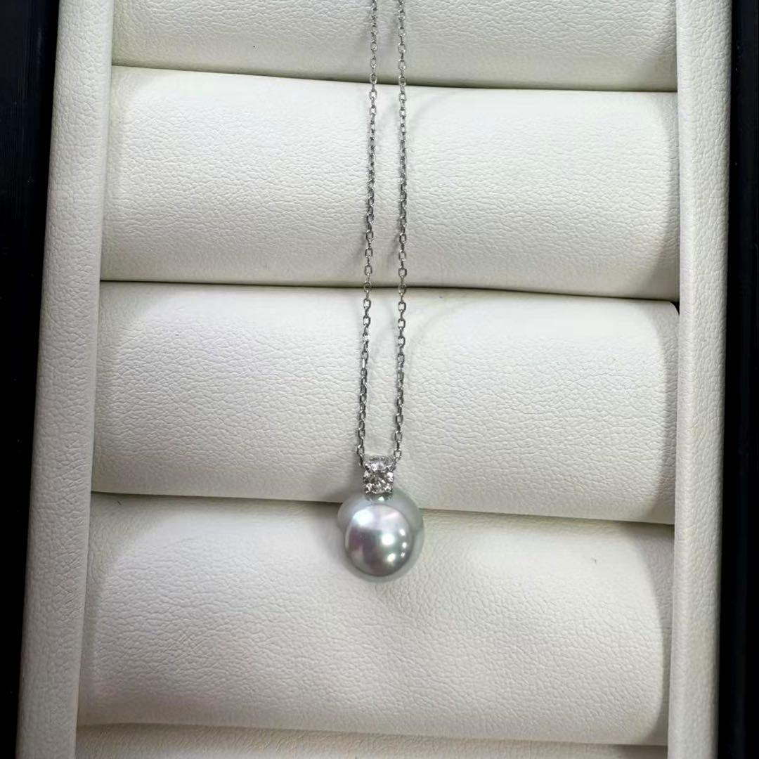 Shin Kagaku Shin Toma necklace with large 9.1mm Akoya pearls and 0.1ct diamond