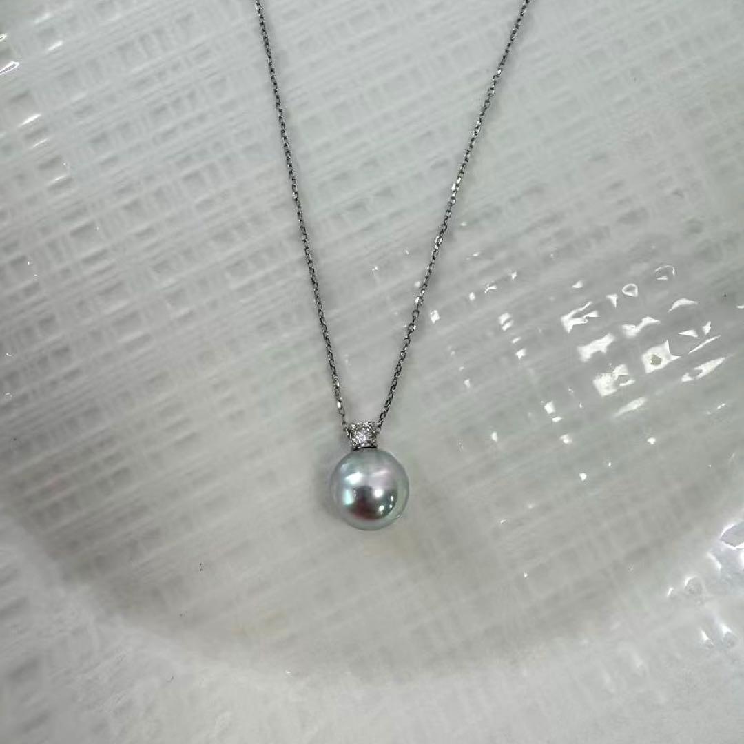 Shin Kagaku Shin Toma necklace with large 9.1mm Akoya pearls and 0.1ct diamond