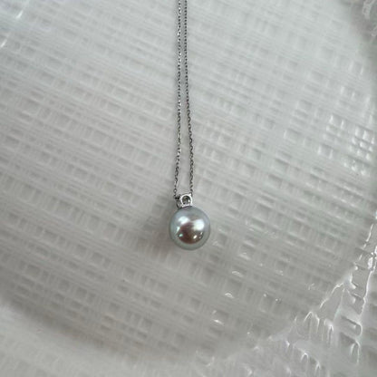 Shin Kagaku Shin Toma necklace with large 9.1mm Akoya pearls and 0.1ct diamond