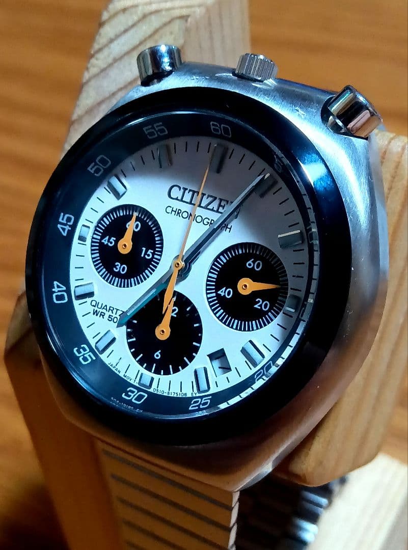 Citizen Tsunokrono Panda Date Quartz Men's Watch — Japanese