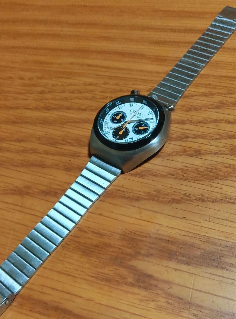 Citizen Tsunokrono Panda Date Quartz Men's Watch — Japanese