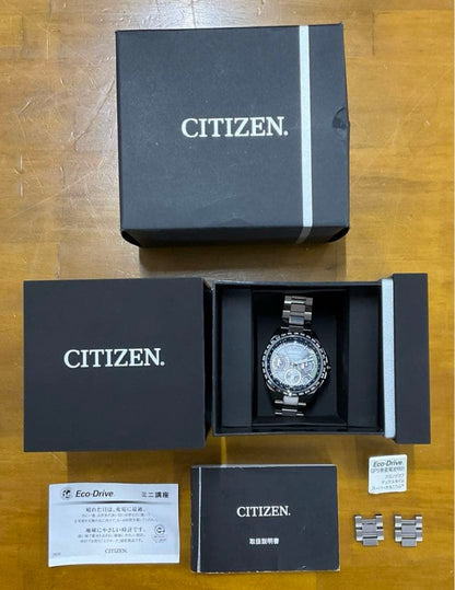 Citizen F900-T021531 Solar Men's Watch — Japanese