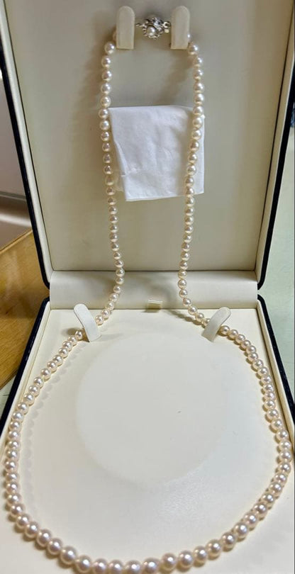 Akoya pearl long necklace with 5-5.5mm pearls and silver clasp measuring about 80cm