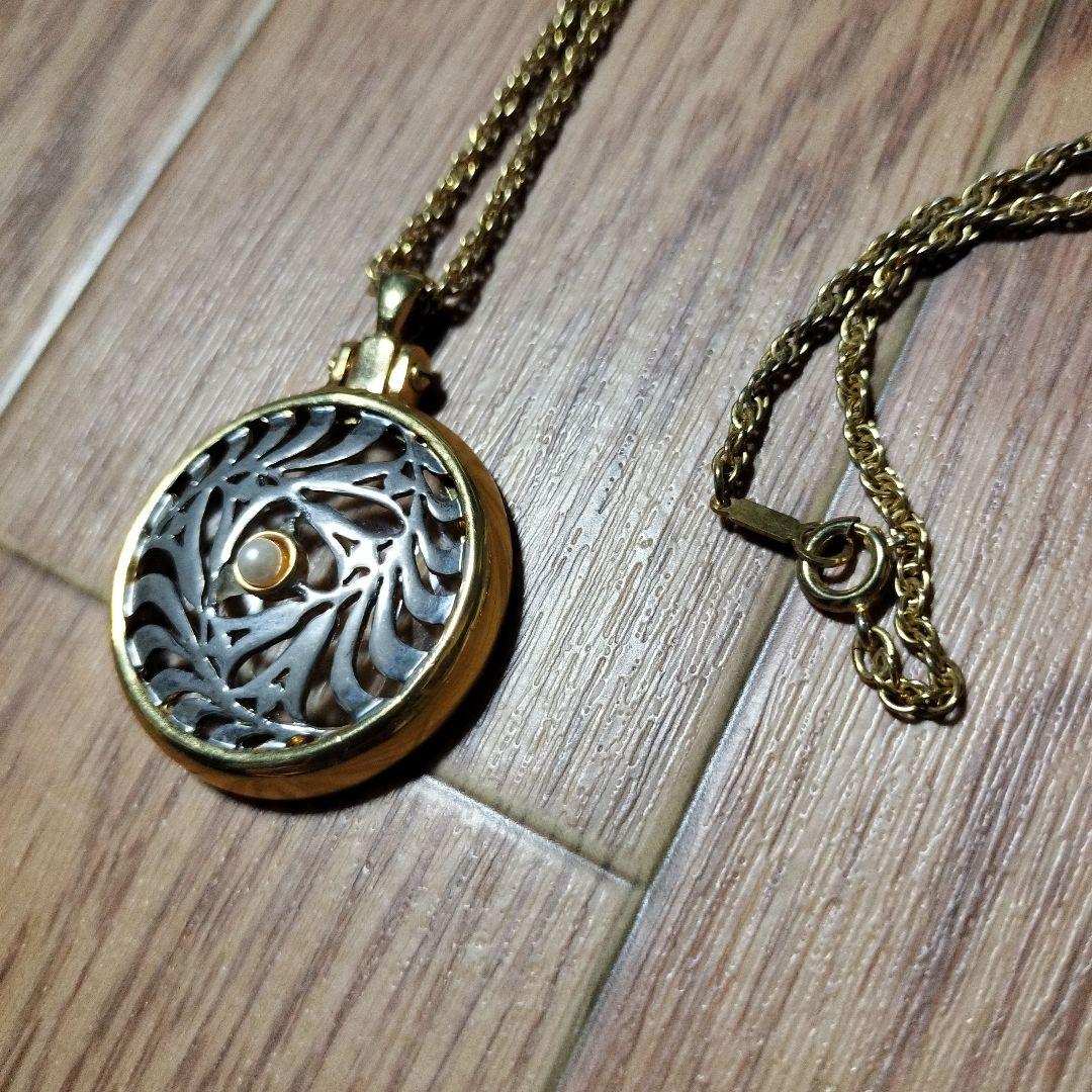 Mikimoto Pearl Loupe Pendant Necklace with 3mm pearl on gold chain 63cm, shown on white background