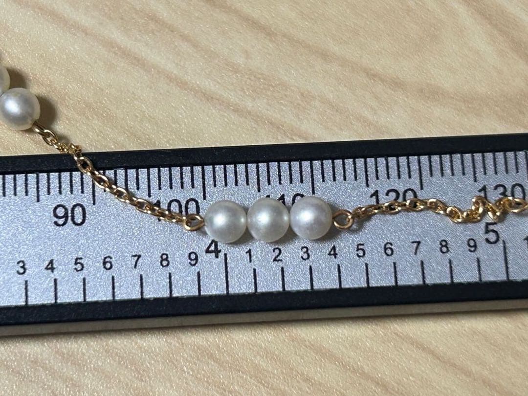 TASAKI Freshwater Pearl K18 Station Necklace with white pearls on a 38cm gold station chain