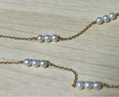 TASAKI Freshwater Pearl K18 Station Necklace with white pearls on a 38cm gold station chain