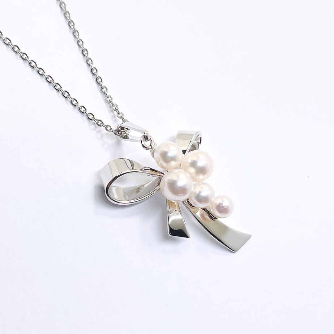 Mikimoto Pearl Ribbon Necklace with 4.0-5.7mm pearls on silver 40cm chain