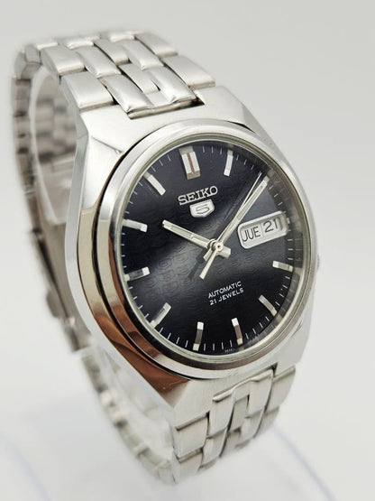 SEIKO SNK357 Automatic Men's Watch — Japanese