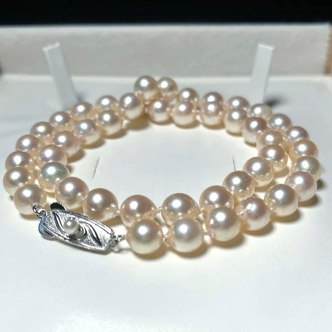 Akoya pearl necklace with semi-round pearls sized 7.6 to 8.4 mm on a 43 cm silver stamped strand