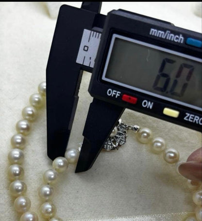 Elegant Akoya pearl necklace with 6 to 6.7 mm pearls measuring 45 cm in length