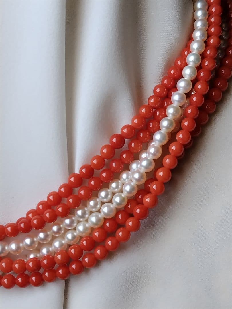 K14 Akoya baby pearl and red coral three-row long necklace with 4-4.5 mm pearls and K14 clasp