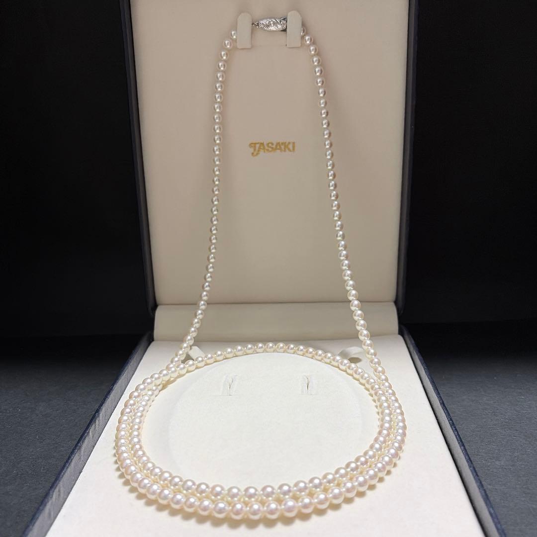 Tasaki Akoya pearl long necklace with 5.5-6mm pearls measuring 109 cm in length